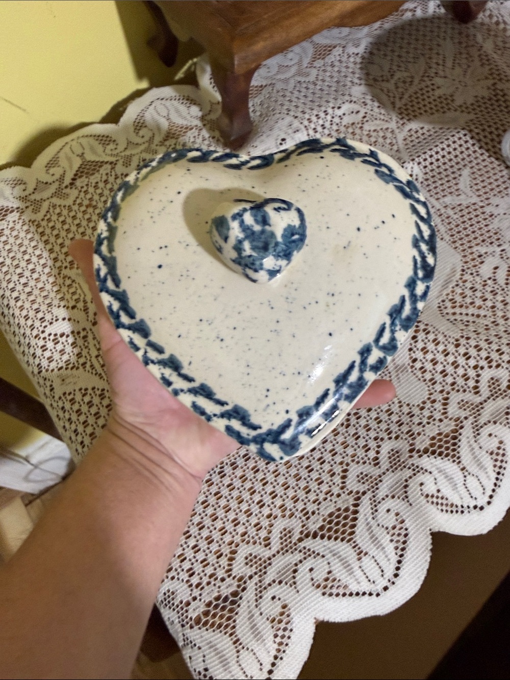 vintage blue spongeware ceramic covered trinket dish or sugar/salt crock